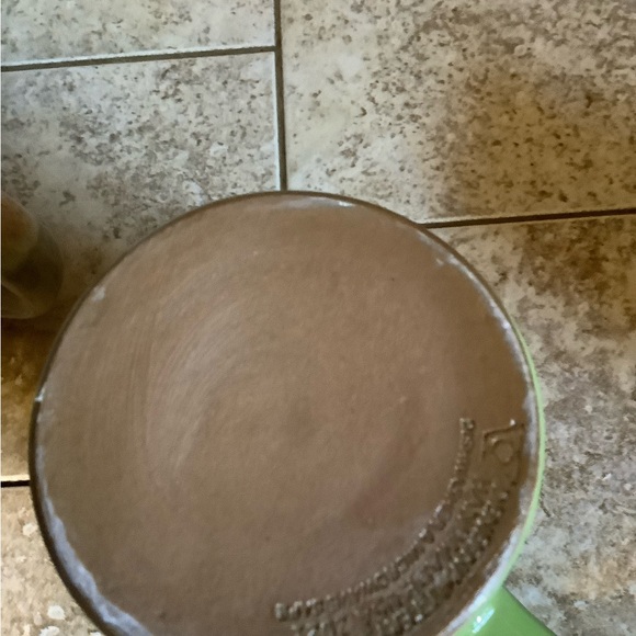 Deneen Pottery Kiwi with Blue Building Logo Mug - Picture 2 of 2